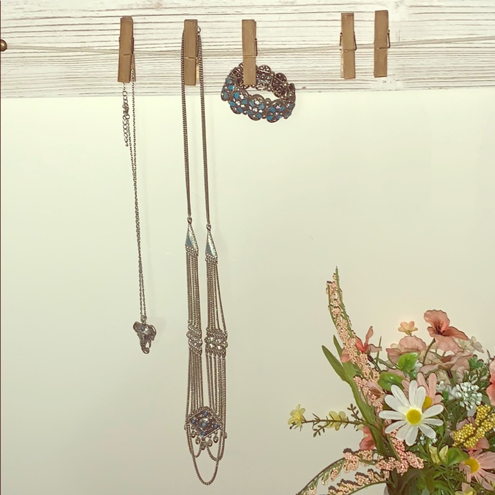 🌻Silver and blue fashion jewelry bundle🌻
